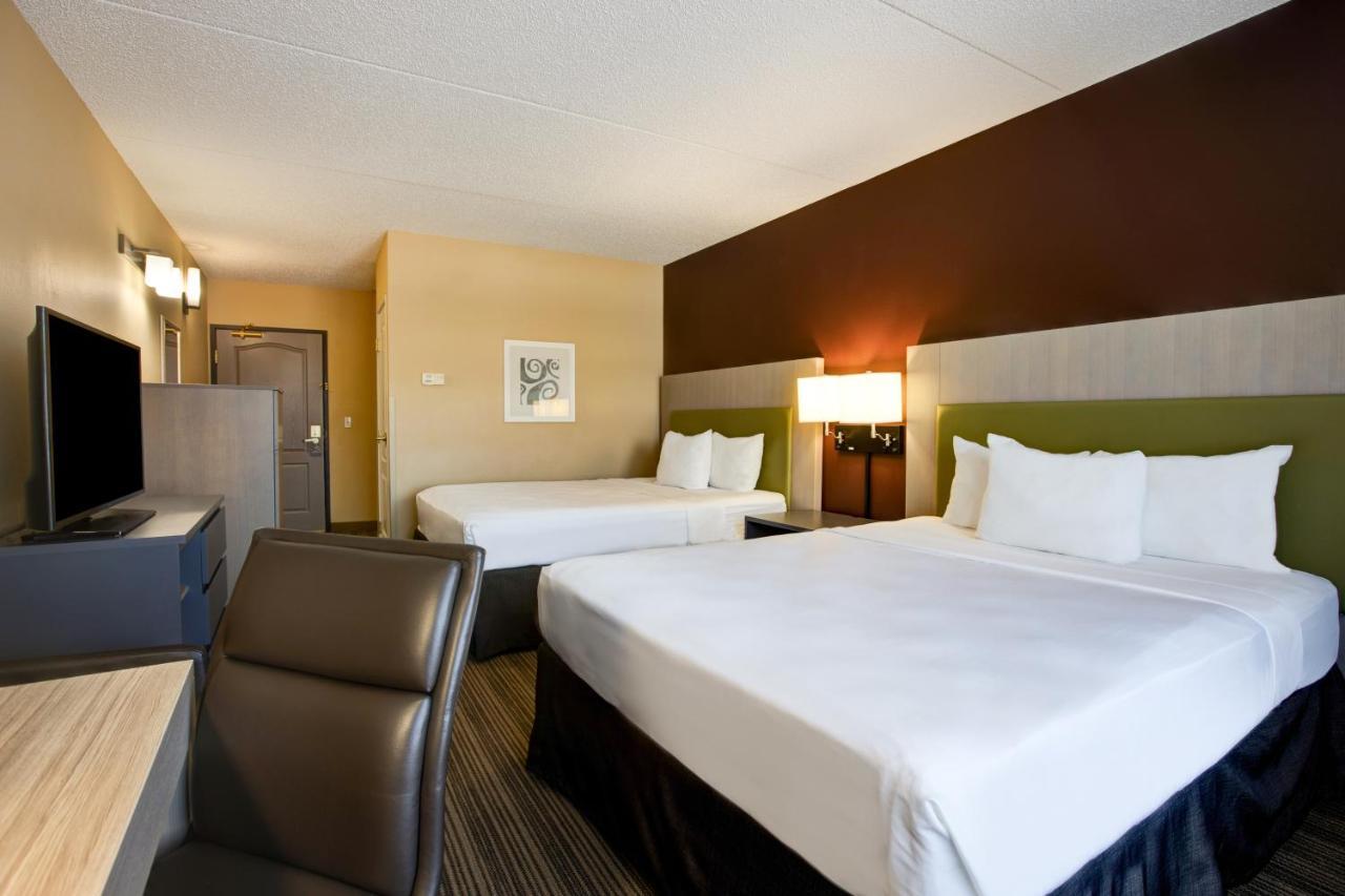 Comfort Inn & Suites St Paul Northeast Vadnais Heights Rom bilde